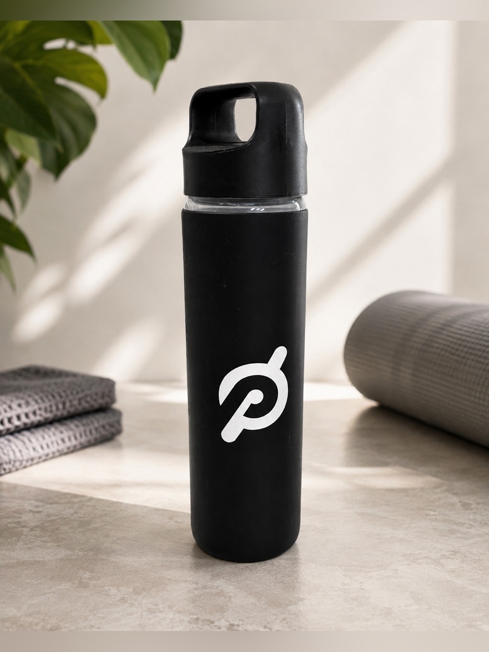 Peloton Black Glass Water Bottle Silicone Sleeve Carry Handle Logo